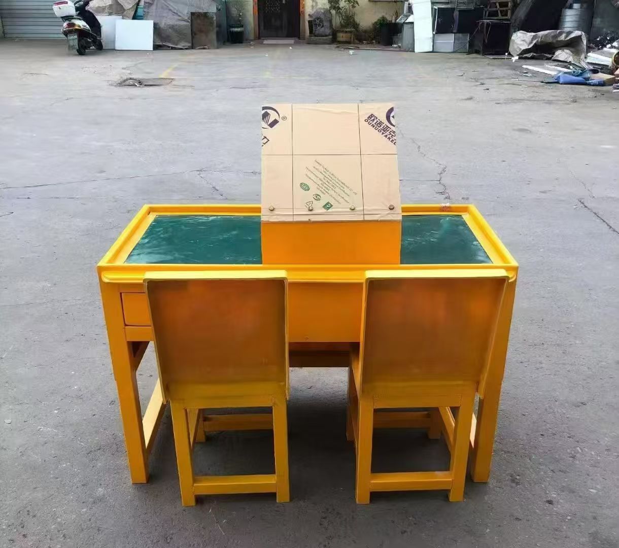 红寺堡防静电导通桌井下煤矿火工品发放桌:危险品流转的安全守护者