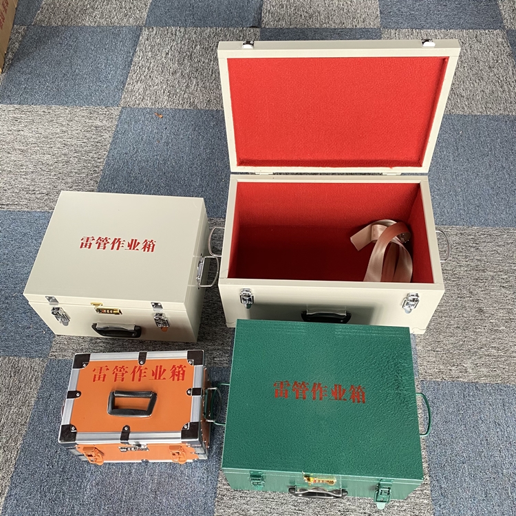 红寺堡爆破工程作业箱如何选择？玻璃钢与传统材质的全面对比